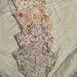 lot of 4 Easy Magnetic Close onesies 0-3m